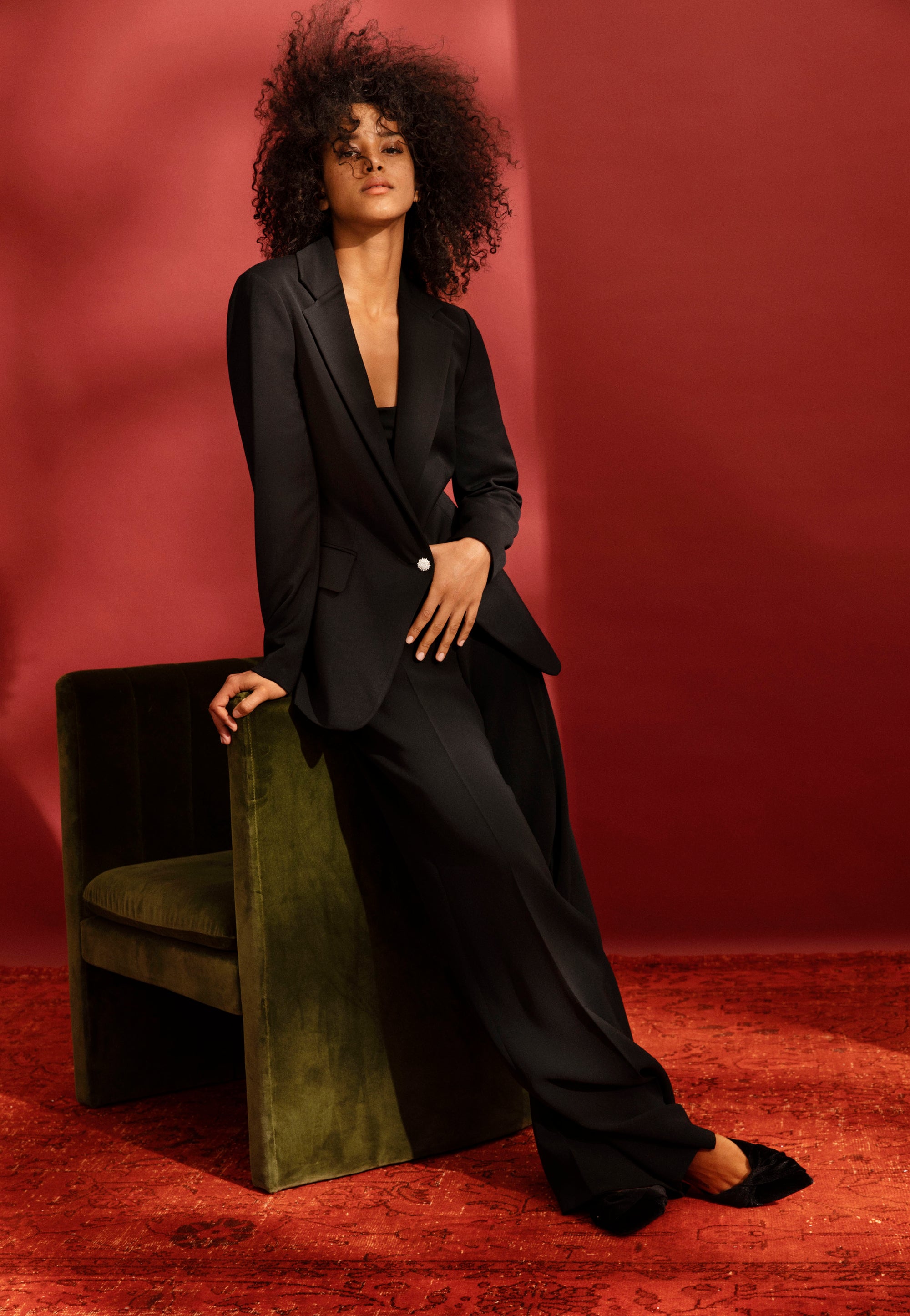 HM Womenswear Lookbooks – Set Design Across Seasons